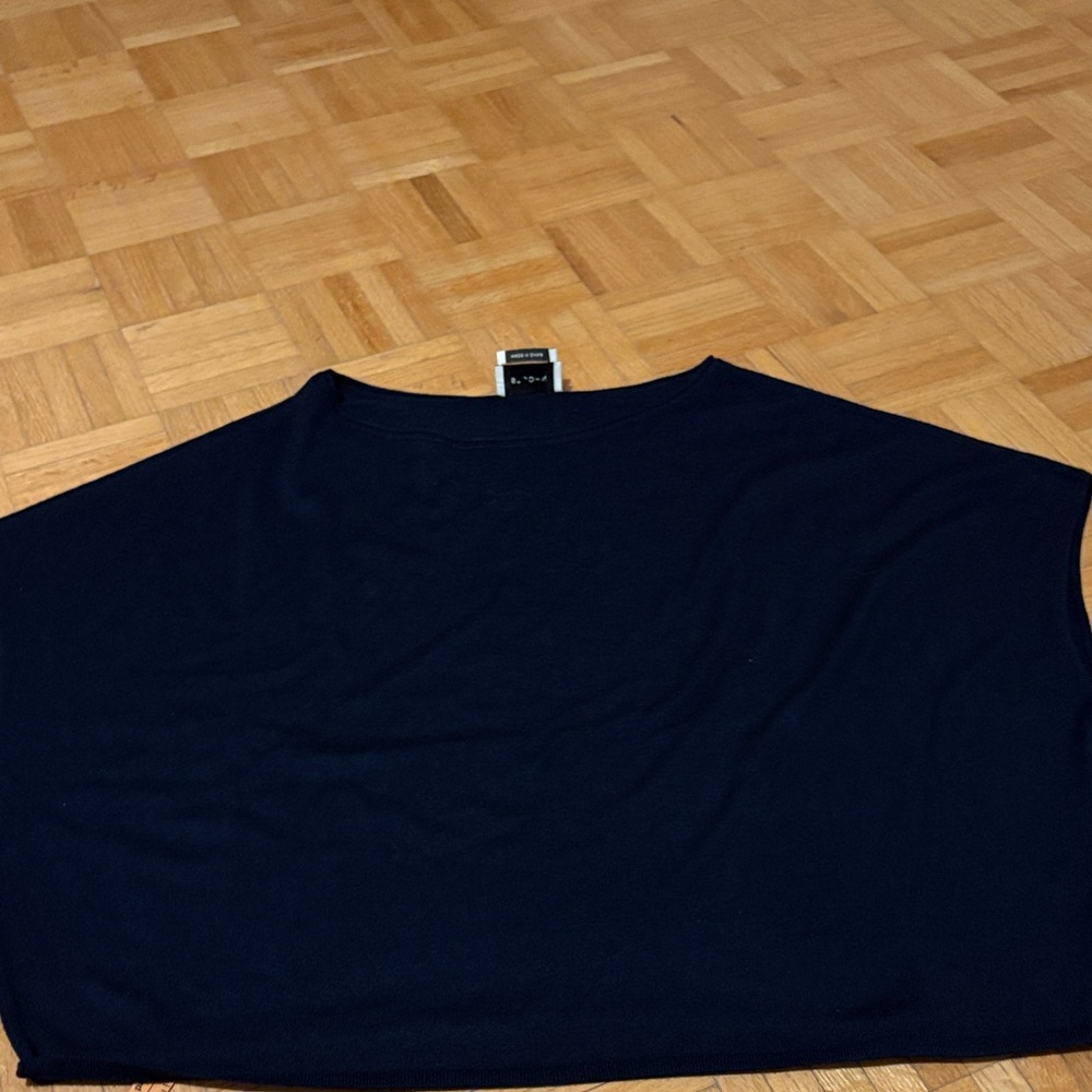 St. John  Sleeveless Top
